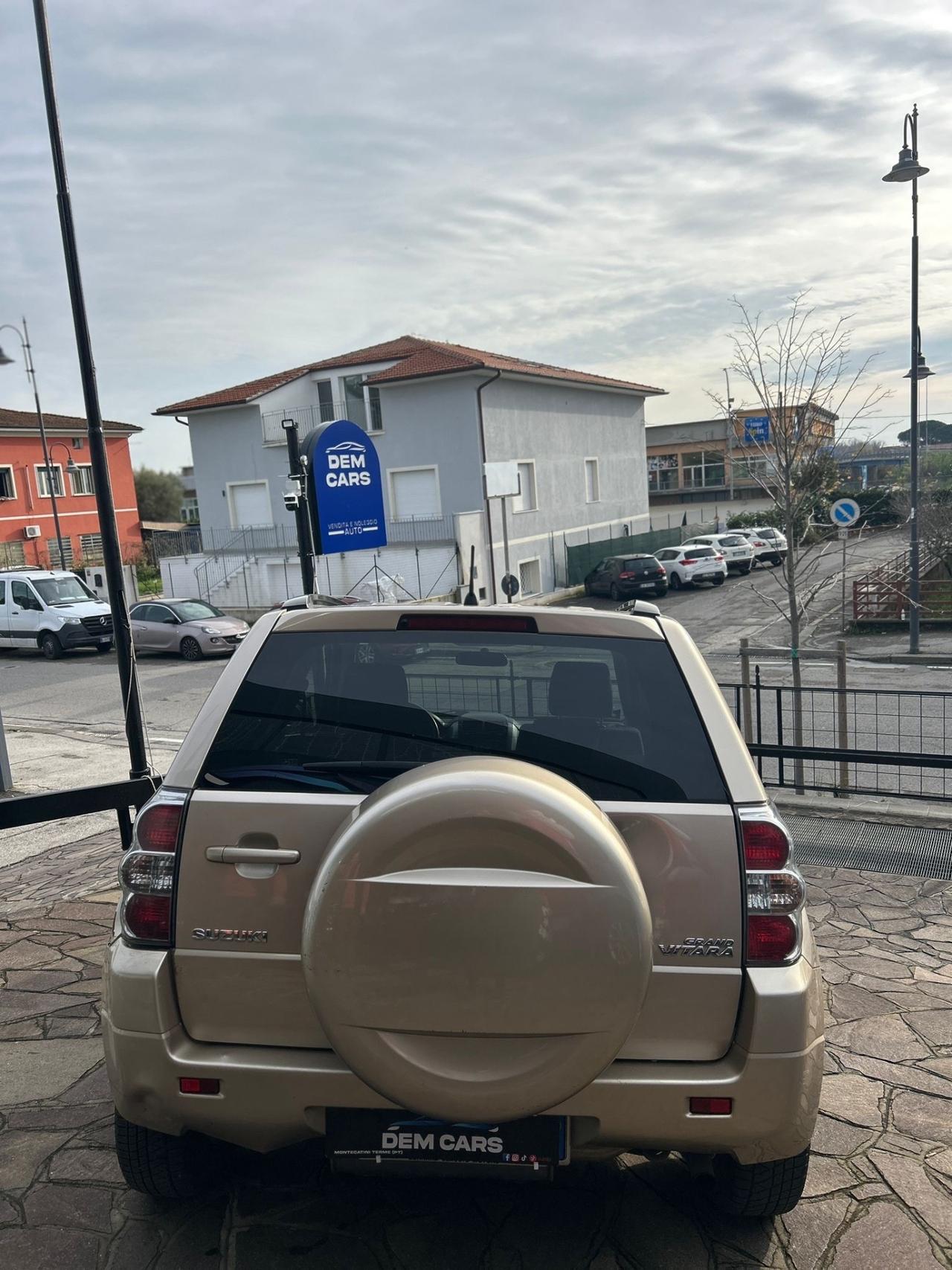 Suzuki Grand Vitara 1.9 DDiS 3p. Special Edition