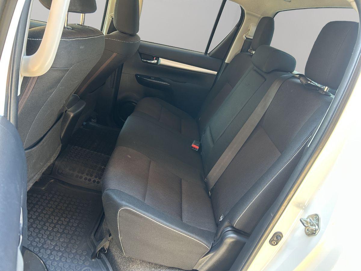 TOYOTA - Hilux - 2.4 d-4d 4x4 EXECUTIVE TELECAMERA + iva