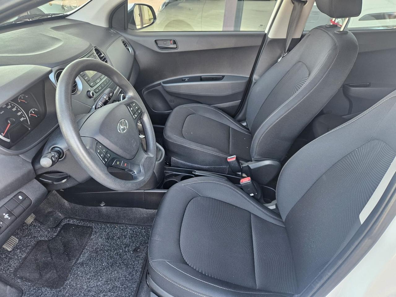 Hyundai i10 1.0 MPI Style ** 44200 KM **
