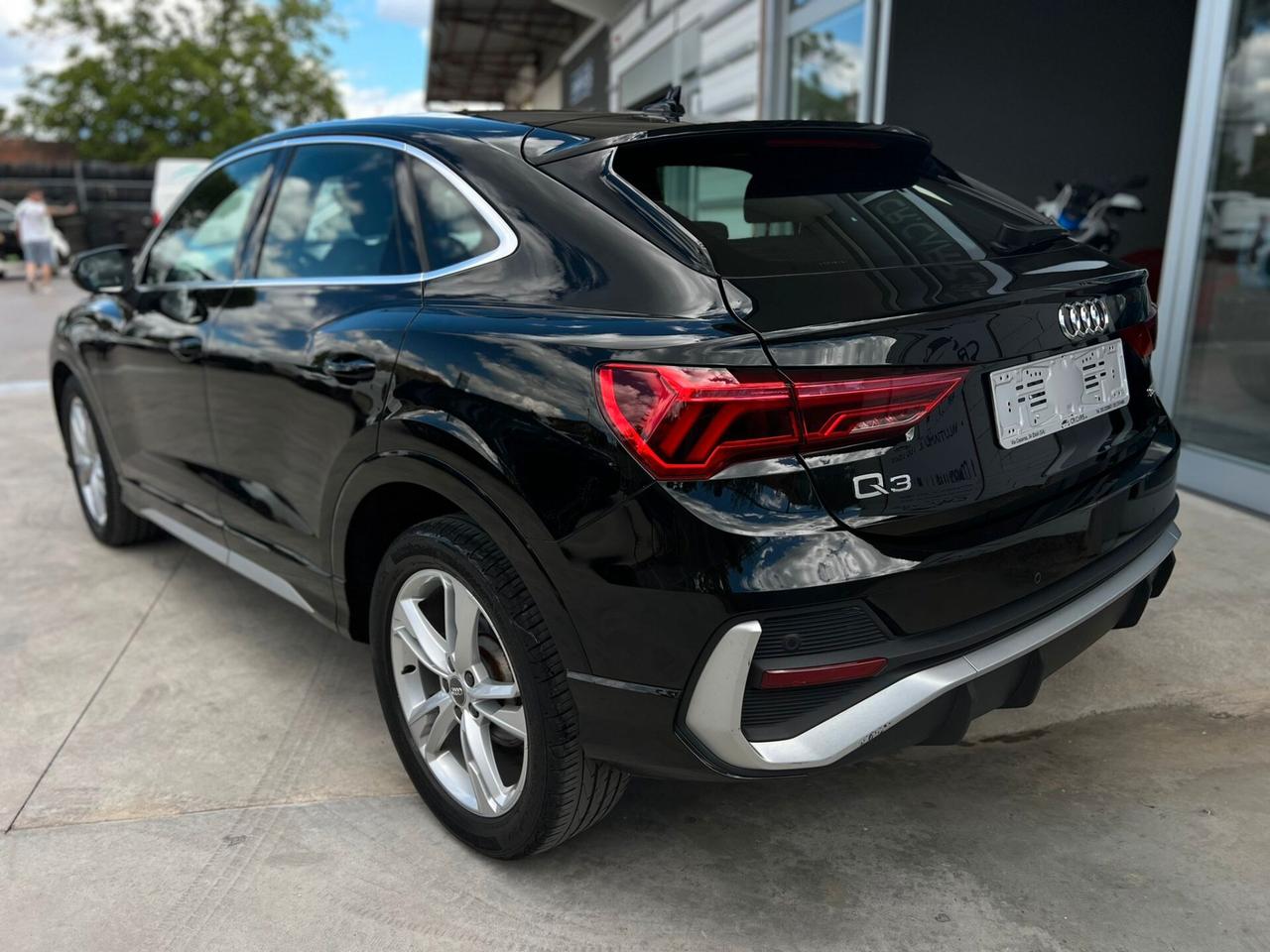 Audi Q3 Sportback 35 TDI quattro S tronic S line edition