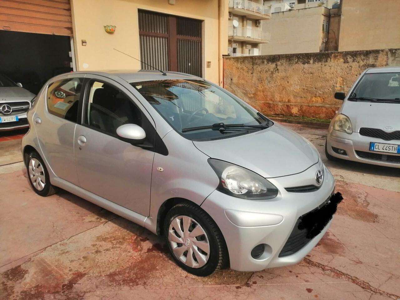 TOYOTA AYGO 1.0 68CV 2015 EURO 5 FULL BENZINA