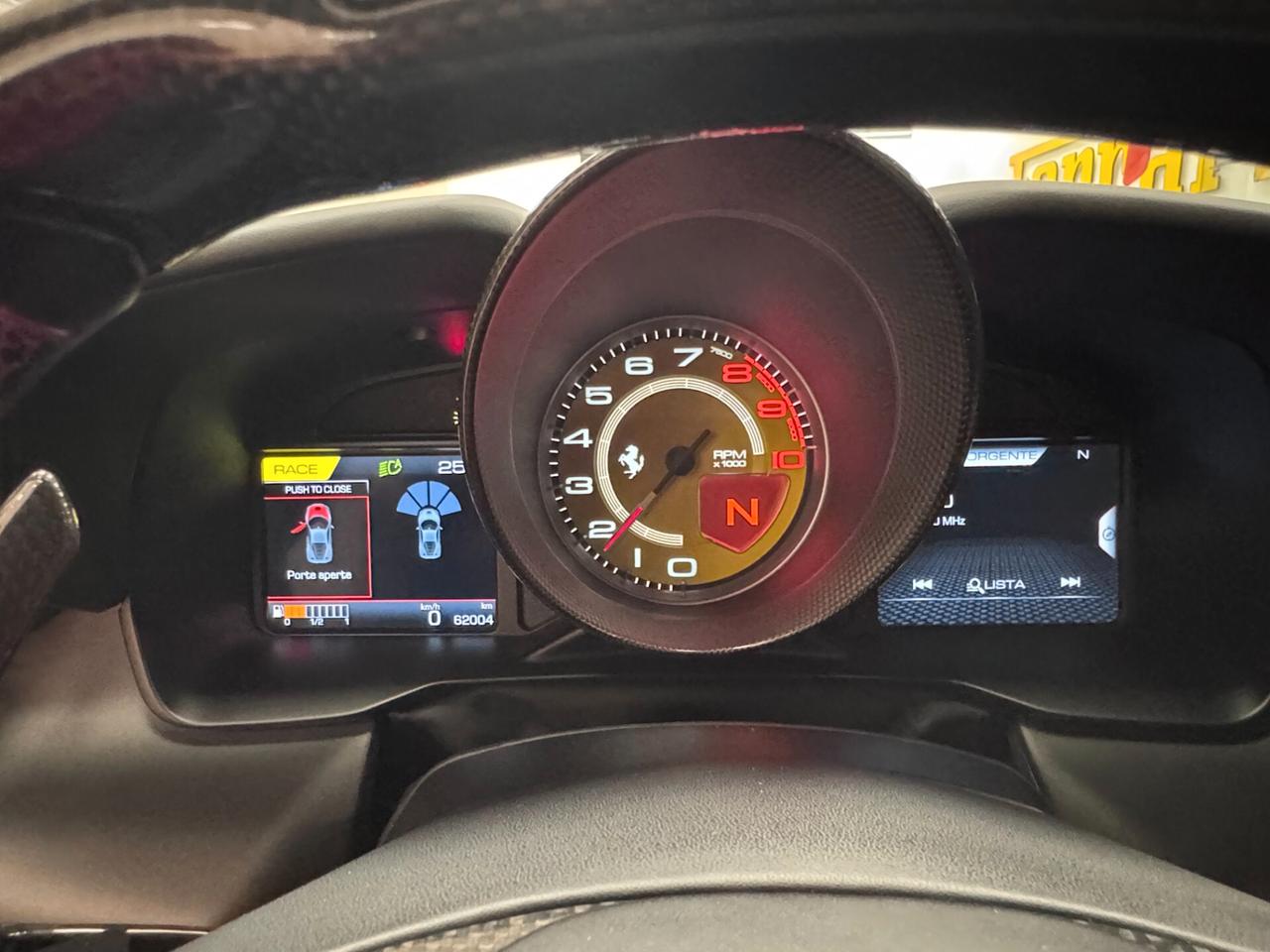 Ferrari F8 Tributo Coupe Permute auto moto barche gommoni e Rolex.