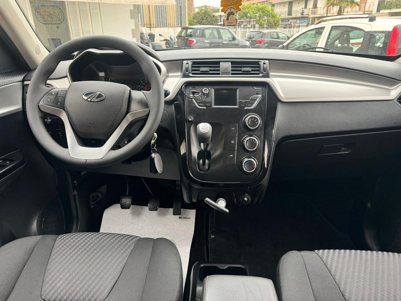 Mahindra KUV100 1.2 VVT K6+ 90 MILA KM
