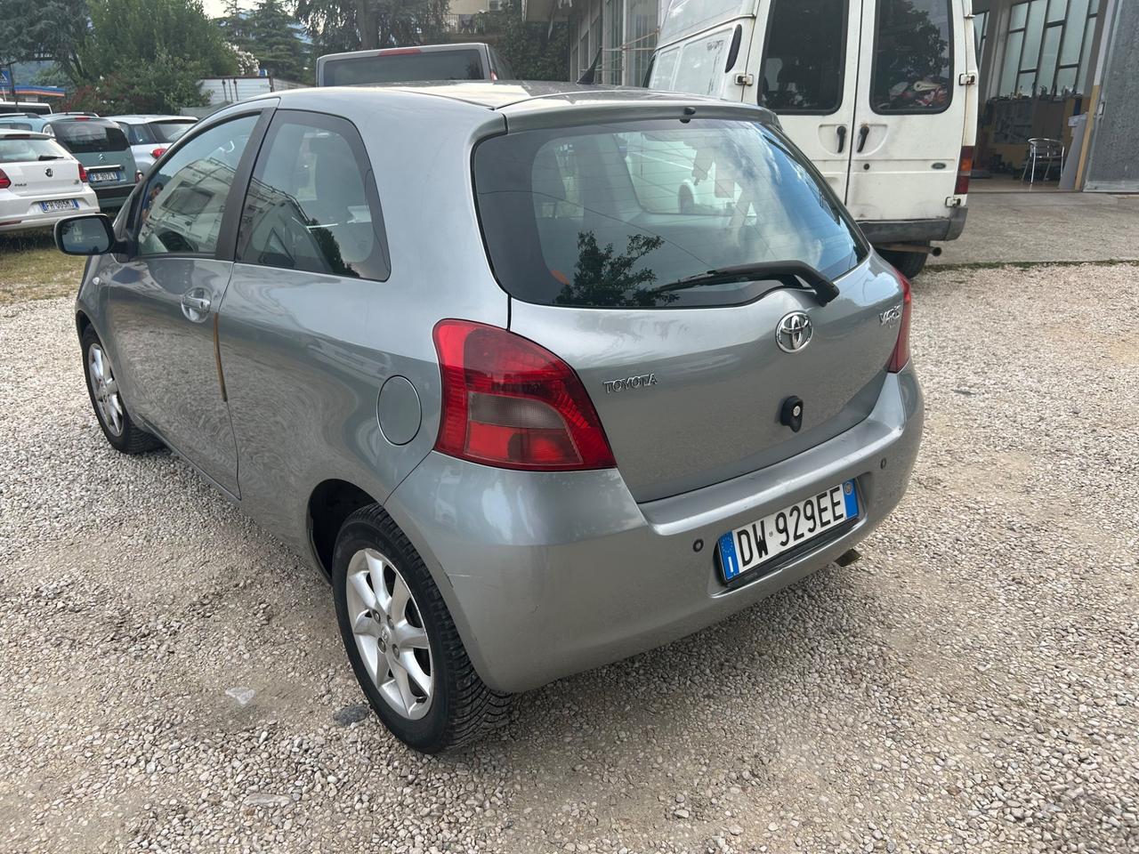 Toyota Yaris 1.3 3 porte