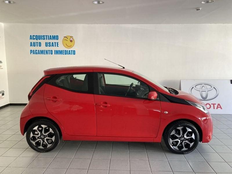 Toyota Aygo Connect 1.0 VVT-i 72 CV 5 porte x-play