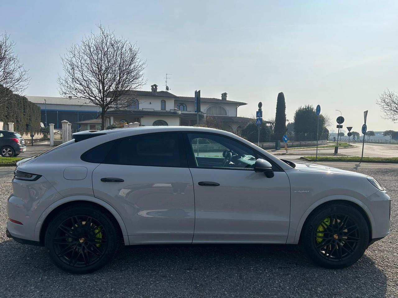 Porsche Cayenne Coupe 3.0 e-hybrid tiptronic