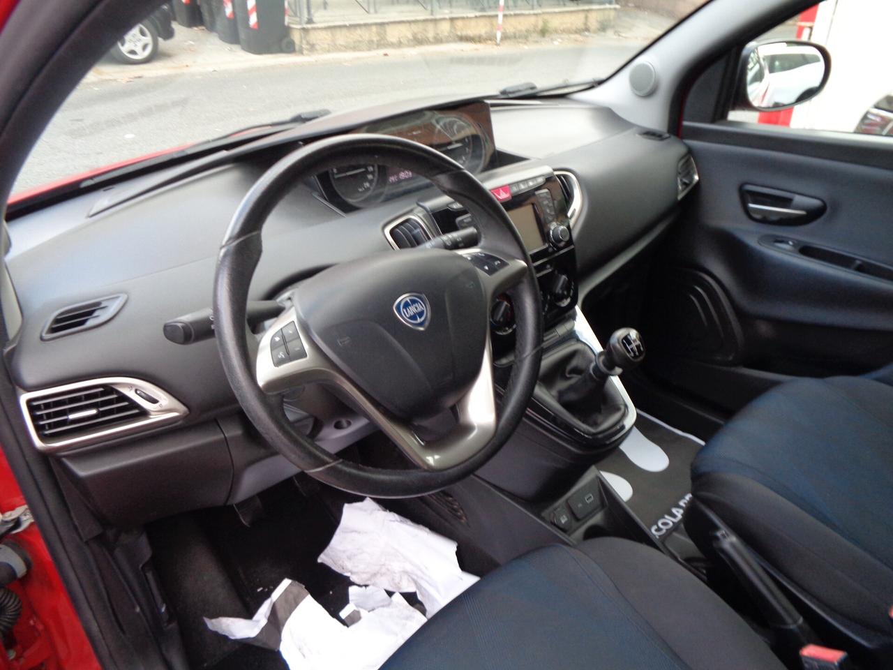 Lancia Ypsilon 1.2 69 CV 5 porte GPL Ecochic Gold