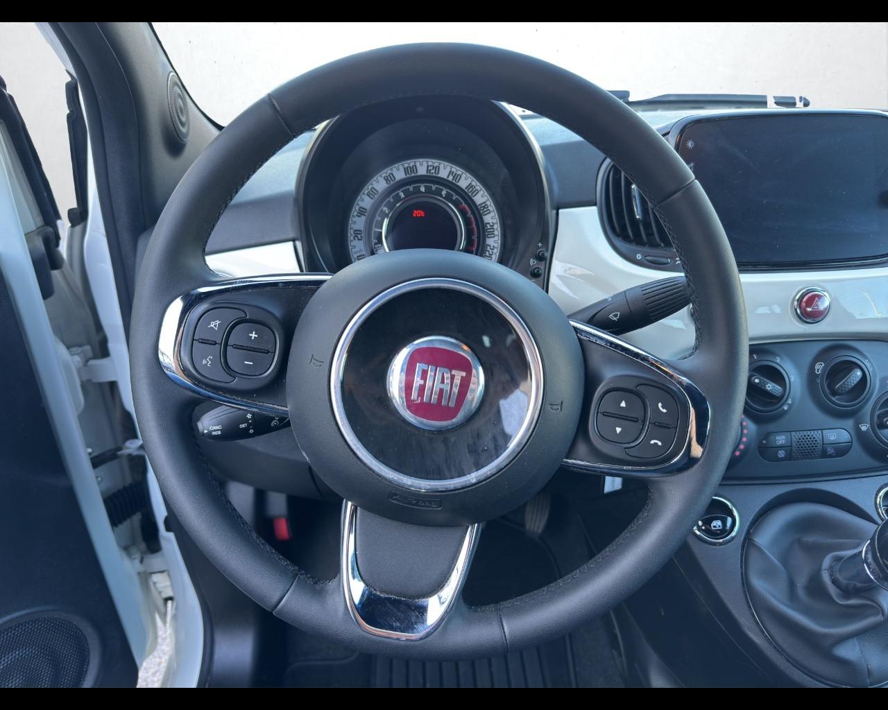FIAT 500 (2015-2024) - 500 C 1.0 Hybrid Dolcevita