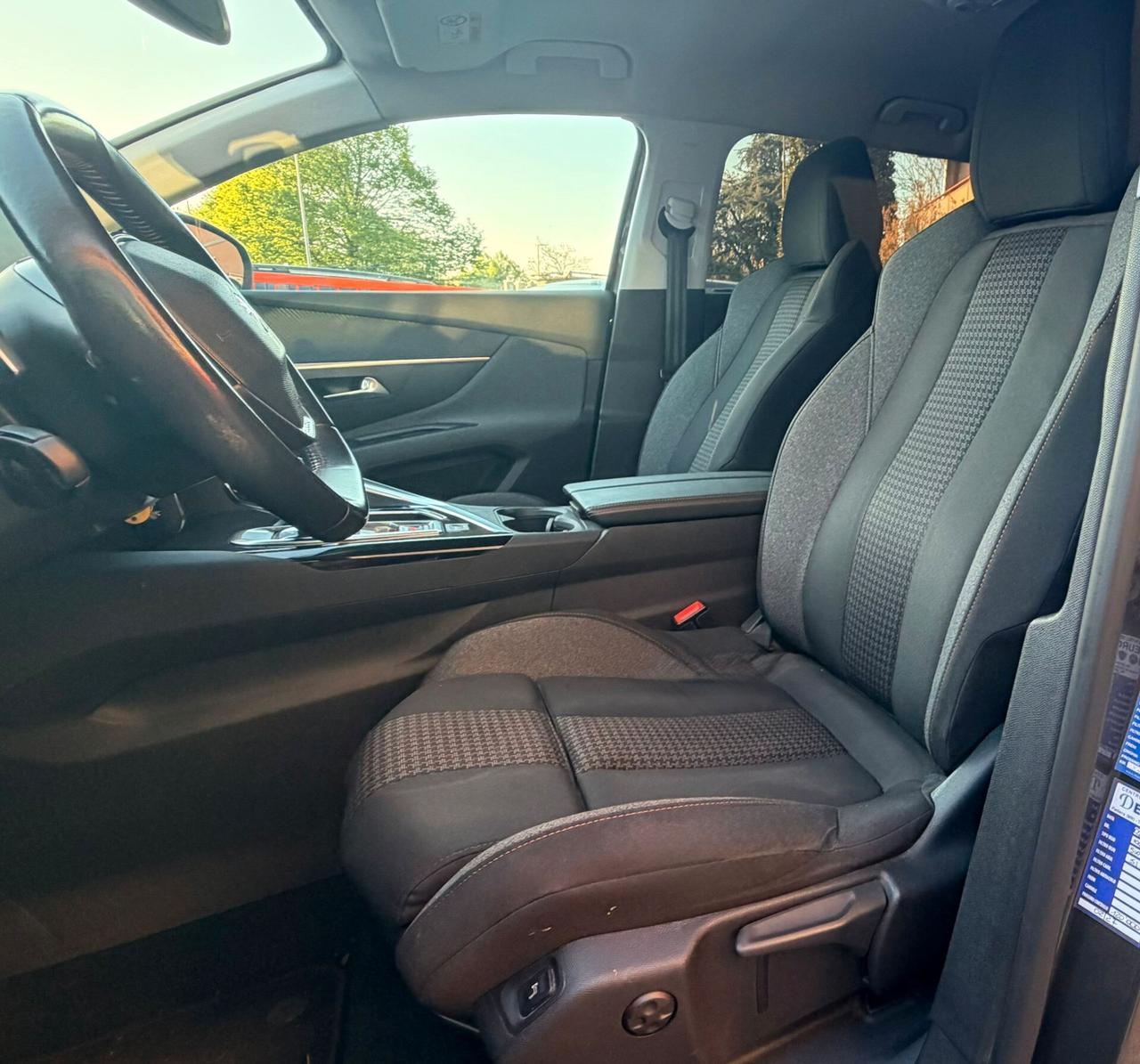 Peugeot 5008 BlueHDi 130 S&S EAT8 Allure