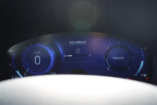 Ford Kuga 2.0 ST-Line 2wd 120cv AUTO con Navi e CarPlay