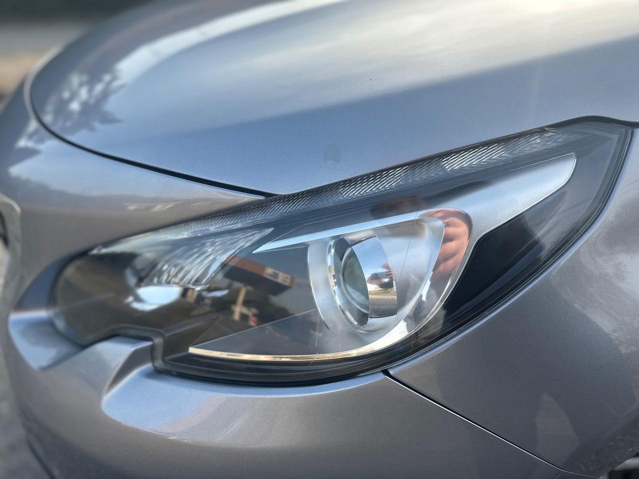 Peugeot 2008 Allure 1.2 PureTech 82 #7847