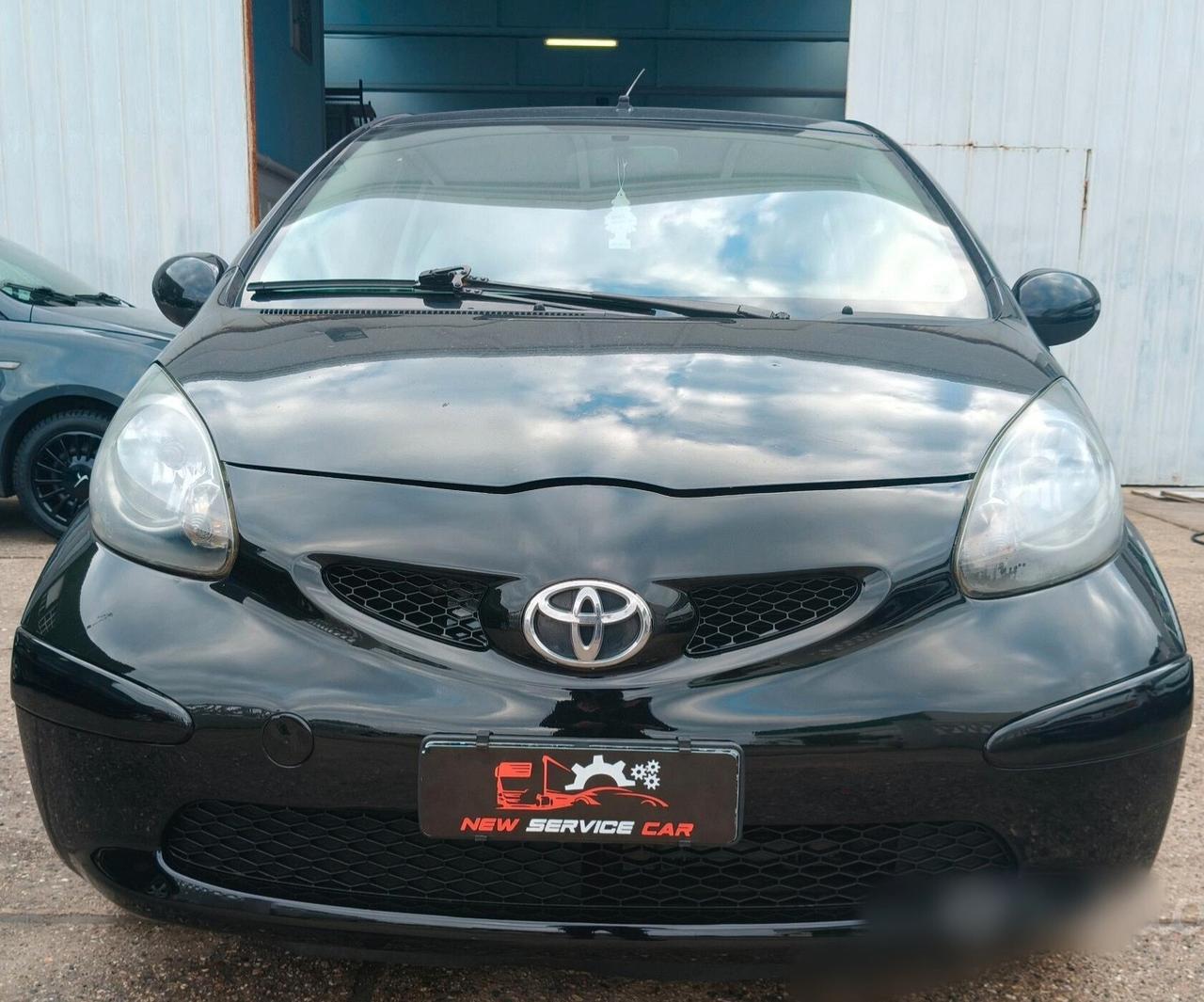 Toyota Aygo 1.0 benzina