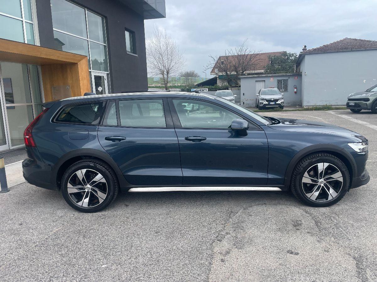 VOLVO - V60 - B4Geartr. Momentum Business Pro