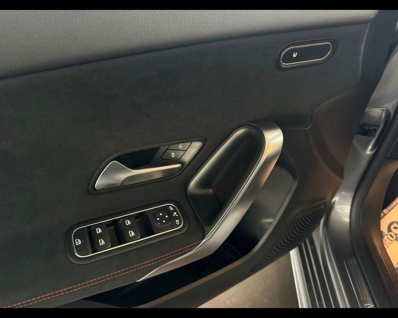 Mercedes-Benz Classe A (W177) A 200 d Automatic AMG Line Premium