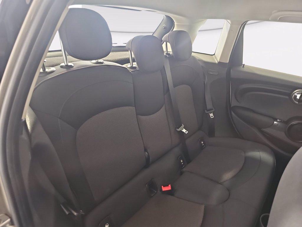 MINI Mini 5p 1.5 cooper d business xl auto del 2019