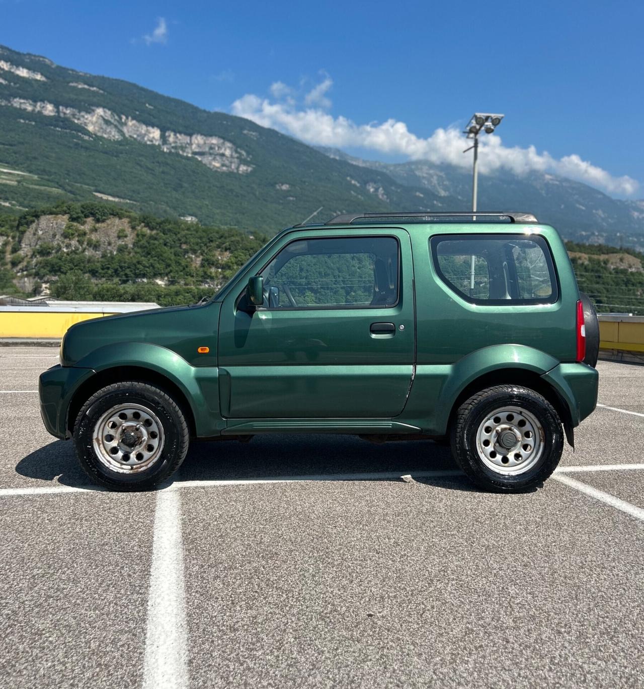 Suzuki Jimny 1.3i 4WD Special Neopatentati 2011