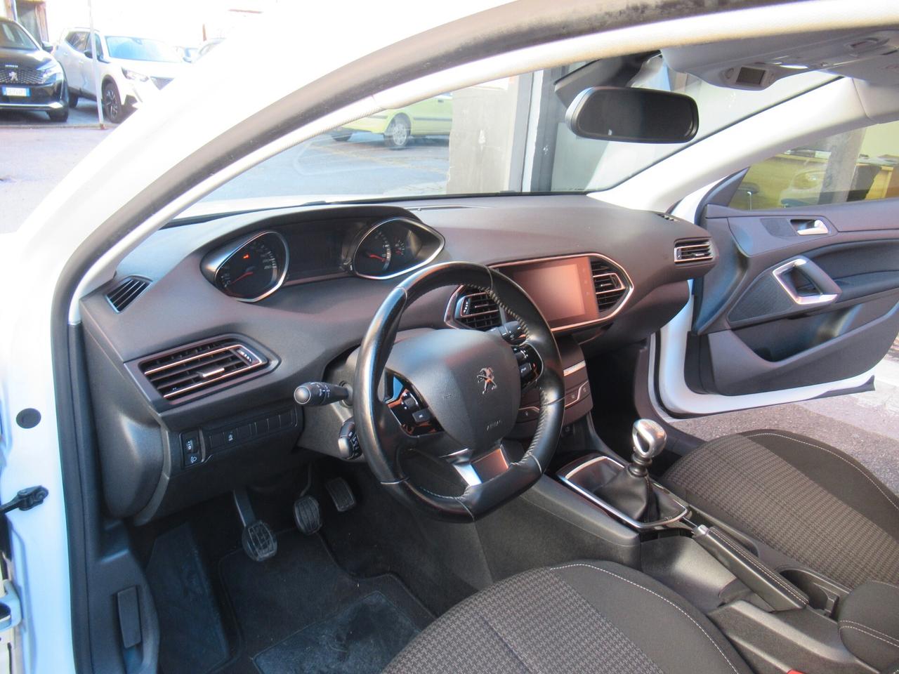 Peugeot 308 BlueHDi 130 S&S Allure