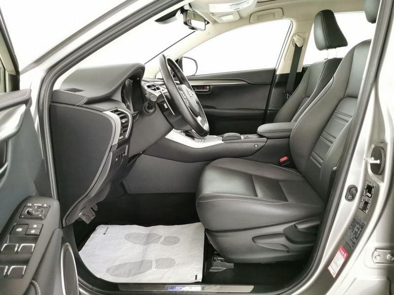 Lexus NX 300h 2.5 Premium 4wd cvt