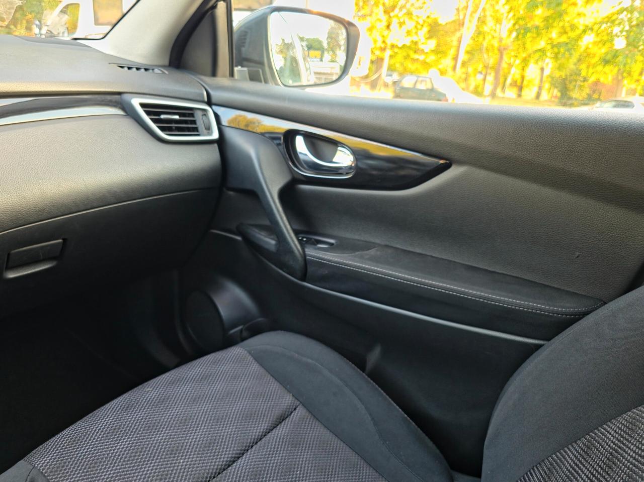 Nissan Qashqai 1.5 dCi CV-110 Tekna E5B Manuale NEO 2015
