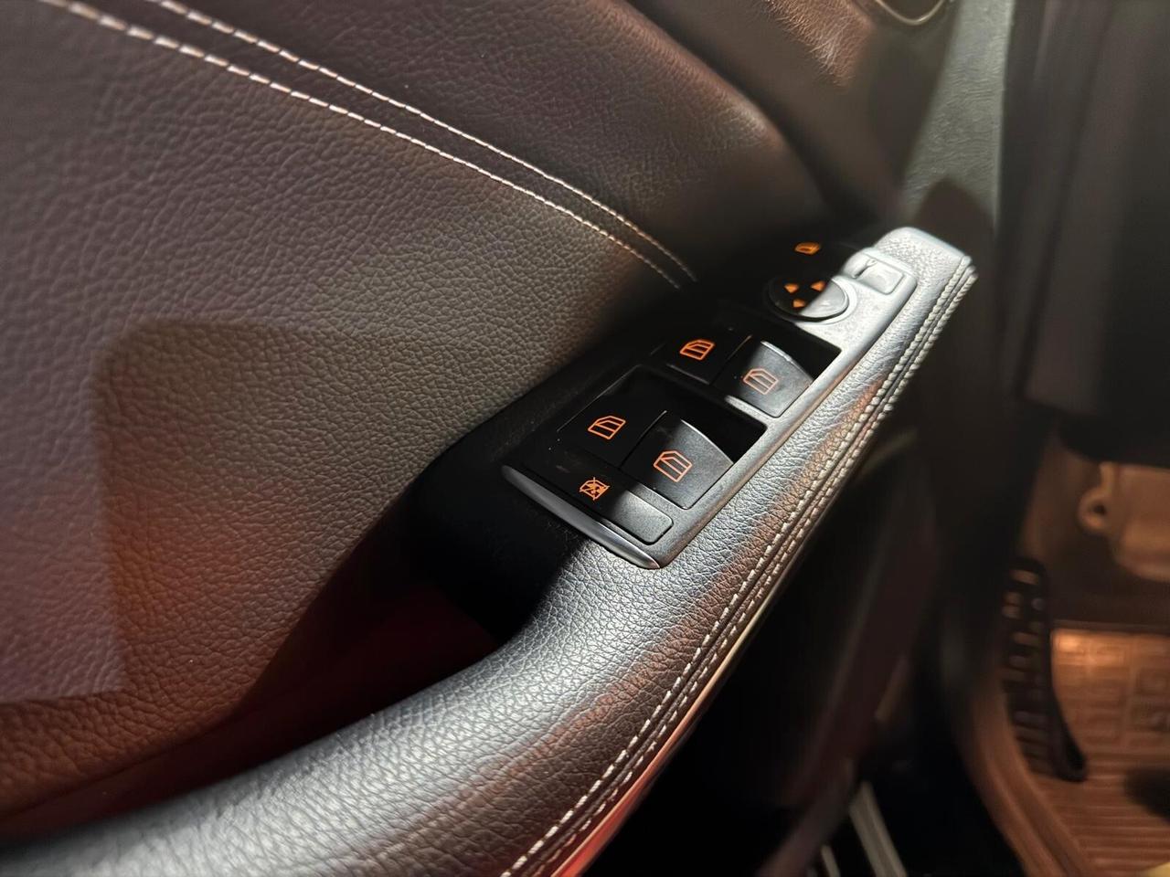 Mercedes-benz A 200 d Automatic 4Matic Premium UNICO PROPRIETARIO