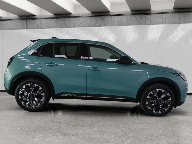 FIAT 600 1.2 hybrid La Prima 110cv auto
