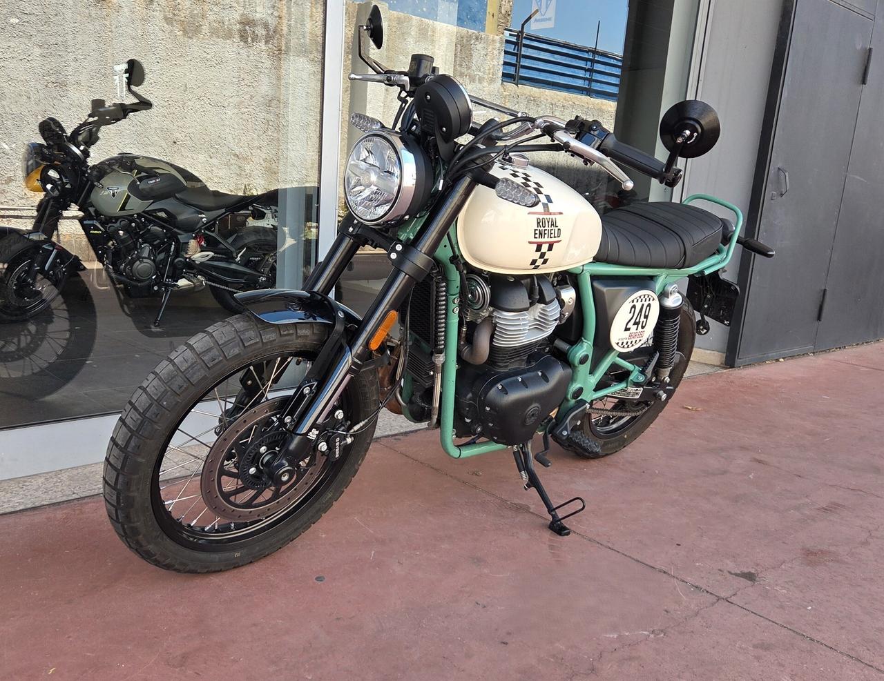 Royal Enfield Interceptor Bear 650