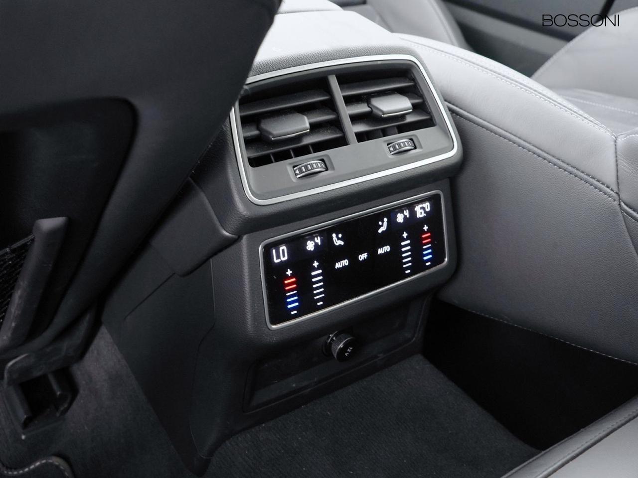 Audi A6 allroad allroad 40 2.0 tdi mhev 12v 204cv business advanced quattro ultra s tronic