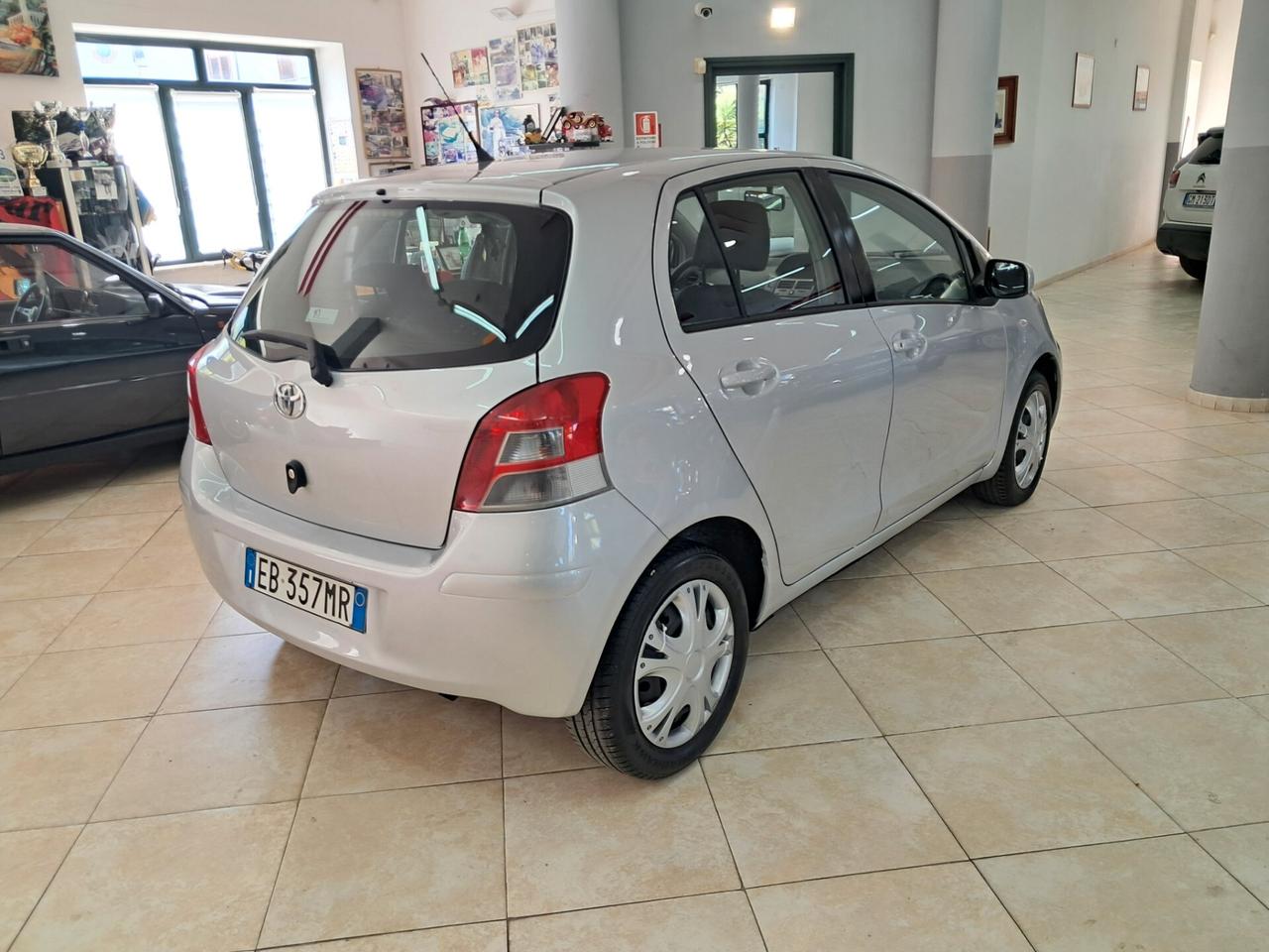 Toyota Yaris 1.0 5 porte Sol GPL