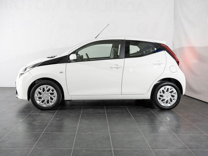 Toyota Aygo Connect 1.0 VVT-i 72 CV 5 porte x-play