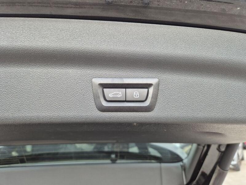 BMW X1 xdrive20d mhev 48V X-Line auto