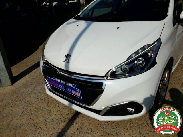 PEUGEOT 208 1.4 8V HDi 68CV 5p. Allure