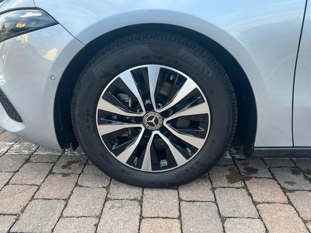 Mercedes Classe A 180 180 D Advanced 8G-DCT