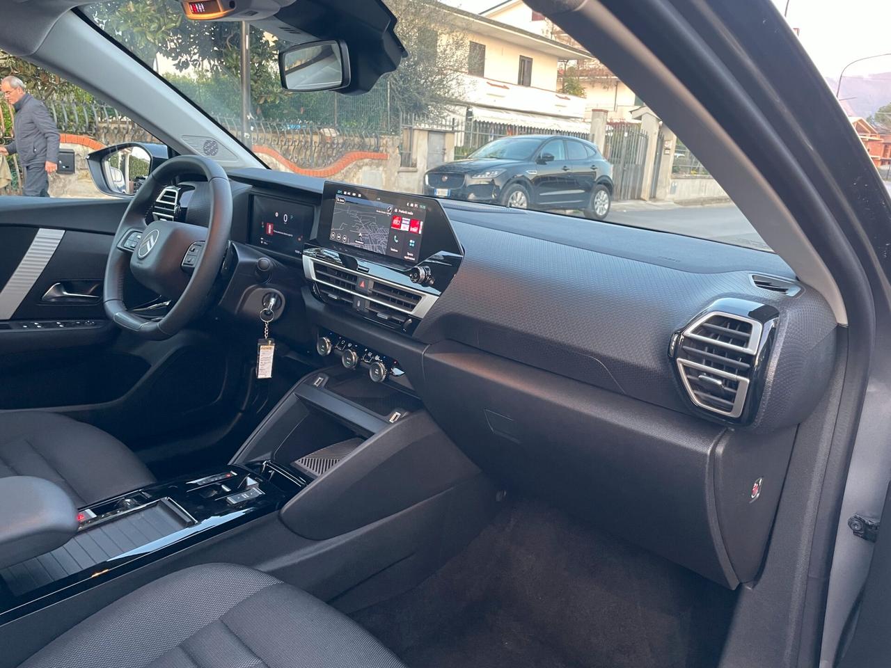 CITROEN C4 PureTech 130 S&S EAT8 PLUS