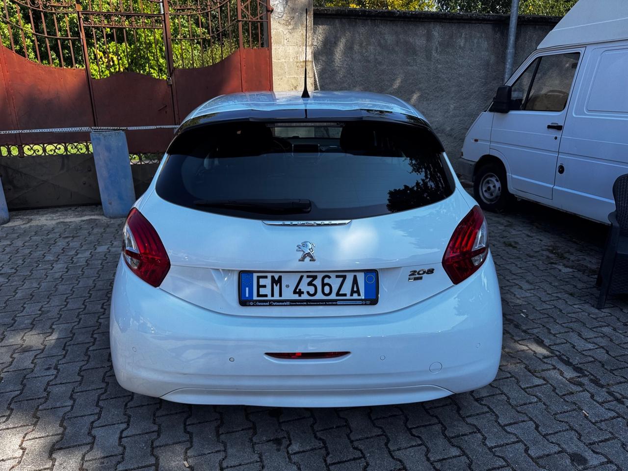 Peugeot 208 1.4 e-HDi 68 CV automatica/ neopatentati