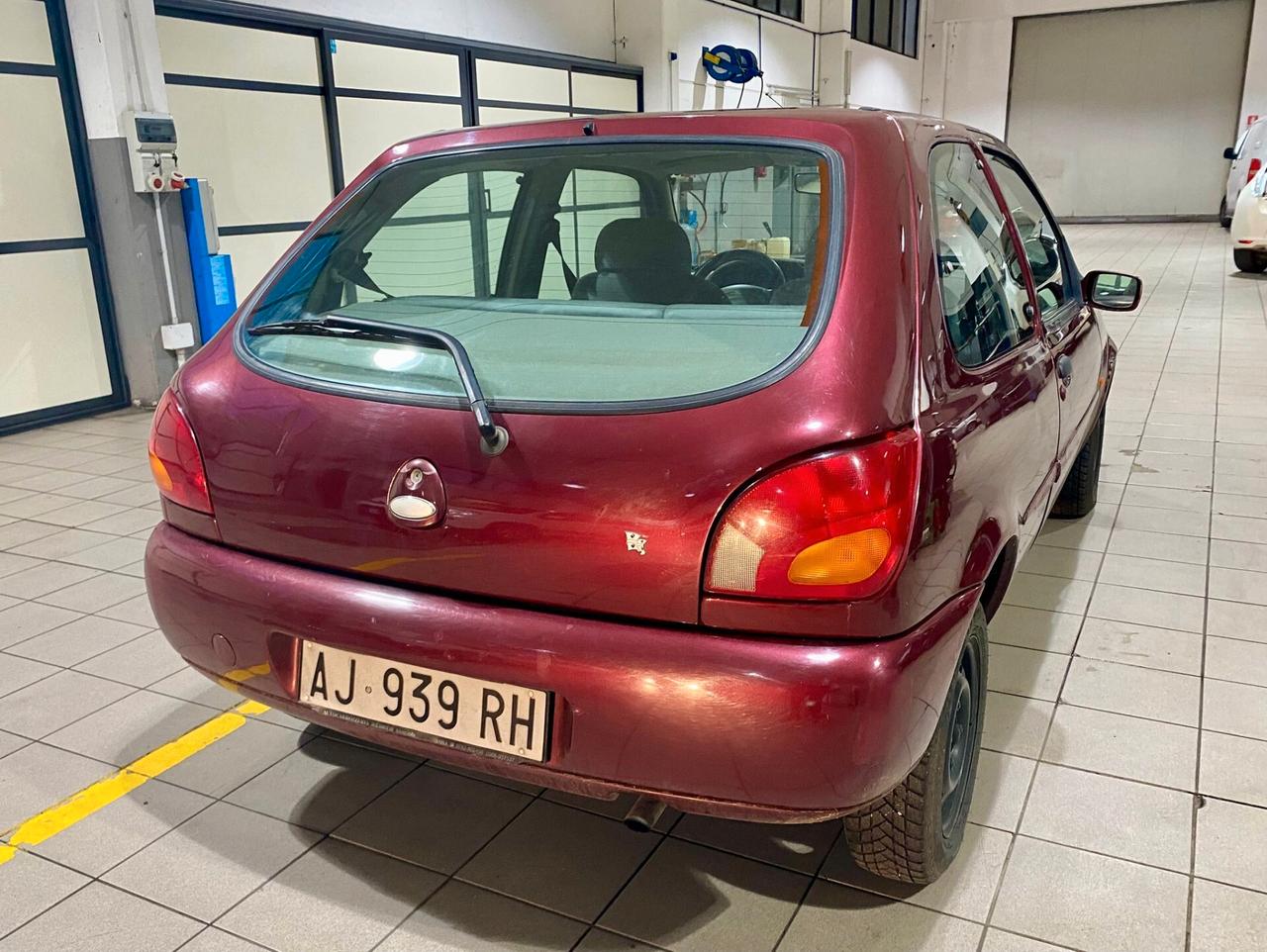 Ford Fiesta 1.2i 16V 75 CV cat 3 porte Ghia