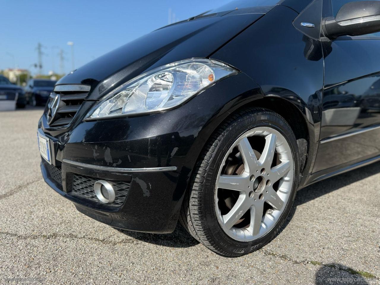 MERCEDES-BENZ A 180 CDI Coupé Special Edition