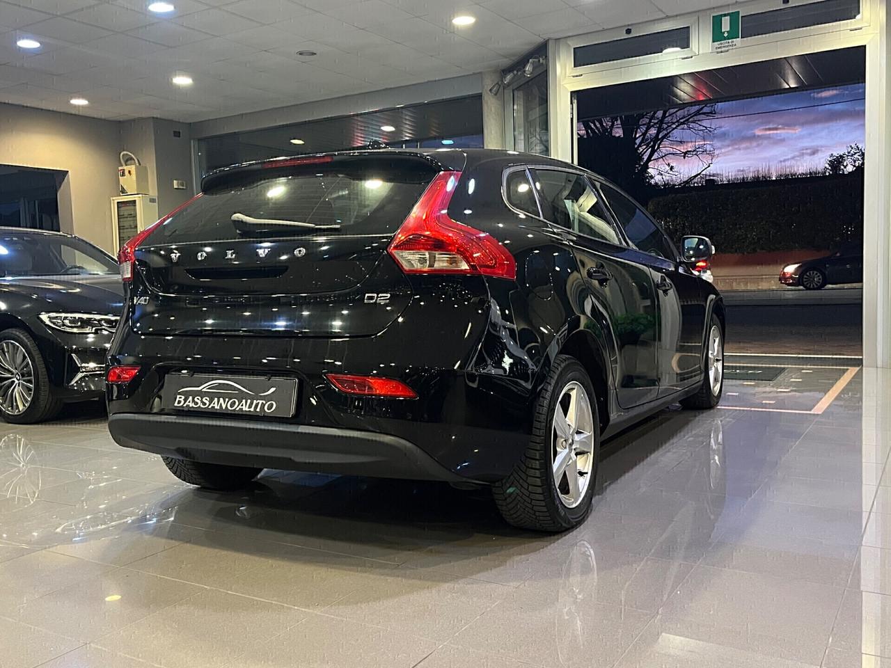 Volvo V40 2.0 d2 Business 2018 !!