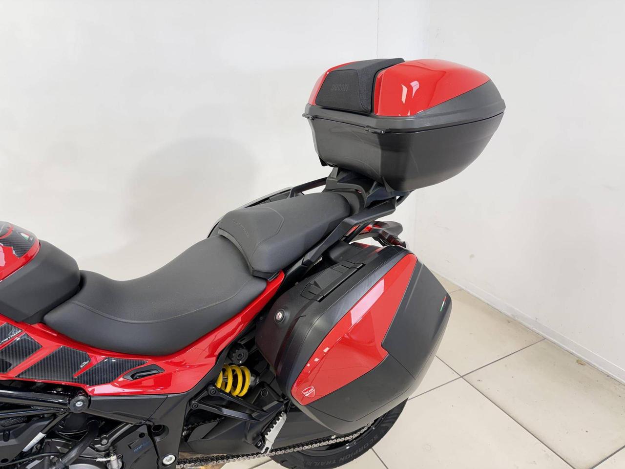 DUCATI Multistrada V2 950 Red
