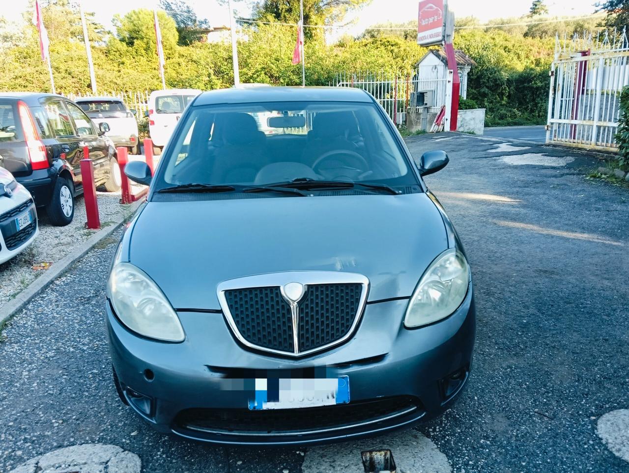 Lancia Ypsilon 1.2/GPL