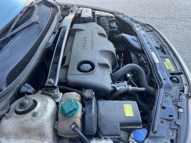 VOLVO S60 2.4 D5 20V cat