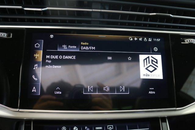 AUDI Q8 55 TFSI quattro tiptronic Sport