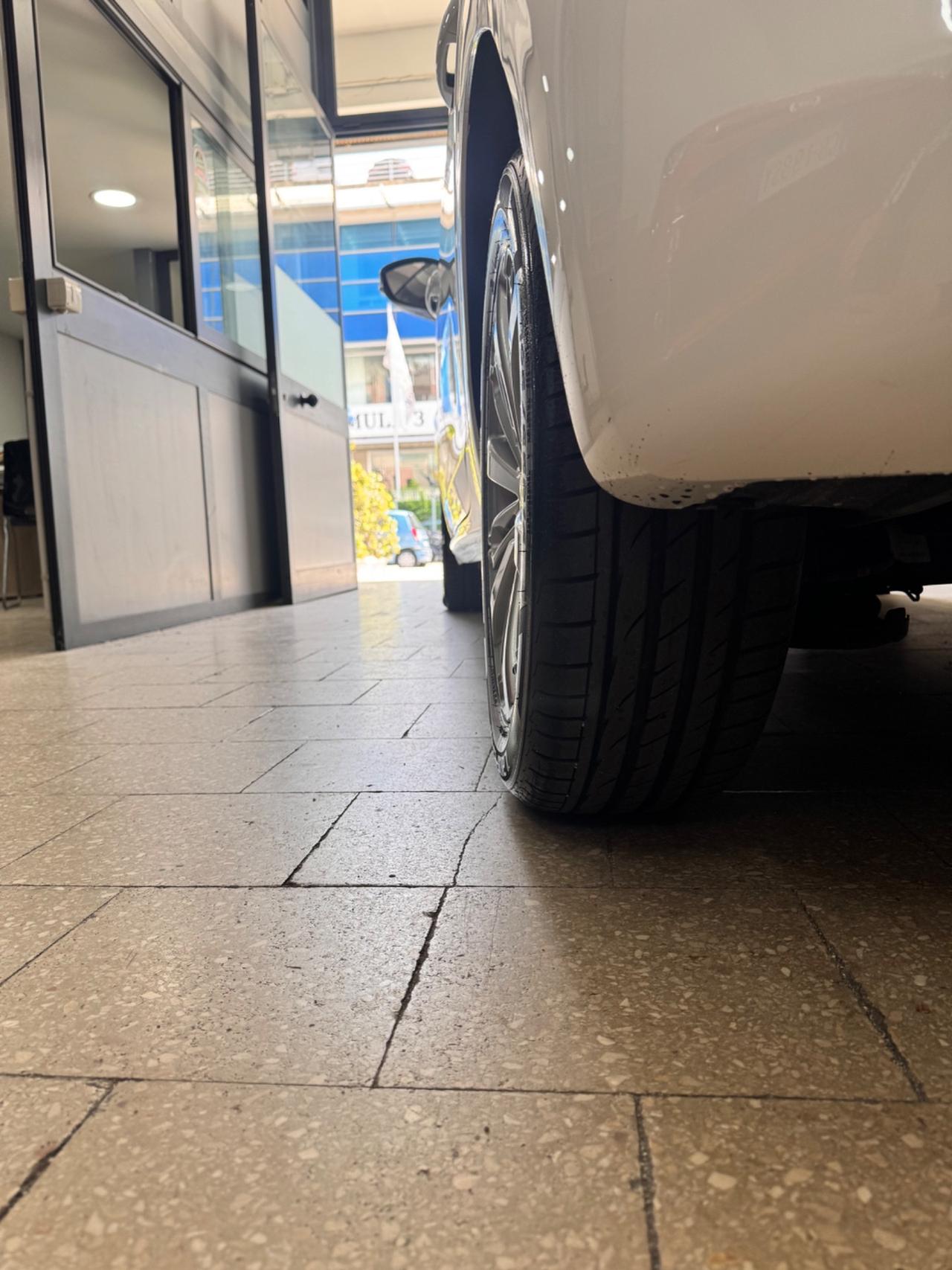 Peugeot 208 1.5 HDi 100 Cv 5P. 40.000 Km - 2019