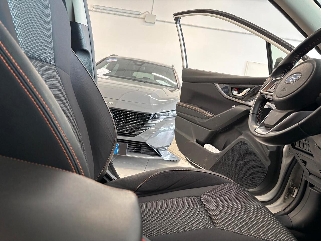 Subaru XV STYLE NAVI 2.0i Lineartronic AWD UNICO PR.