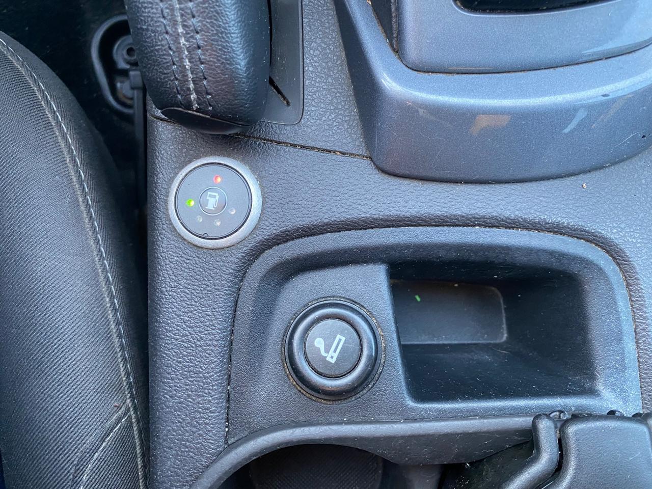 Ford Focus 1.6 120 CV 88 KW GPL SW Titanium