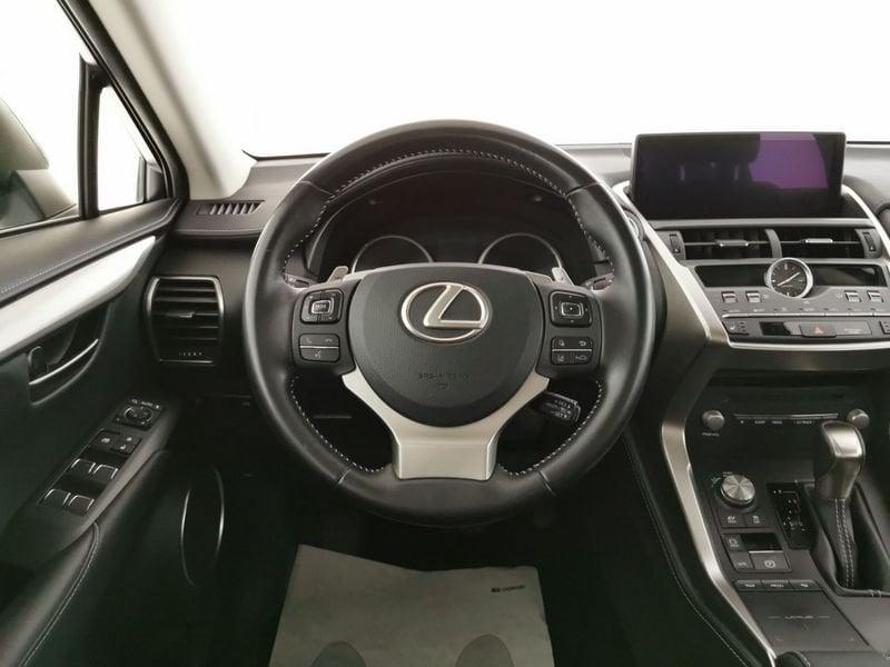 Lexus NX 300h 2.5 Premium 4wd cvt