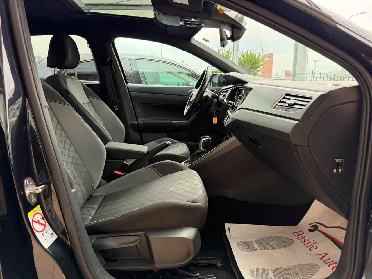 Volkswagen Taigo 1.0 tsi R-Line 110cv dsg