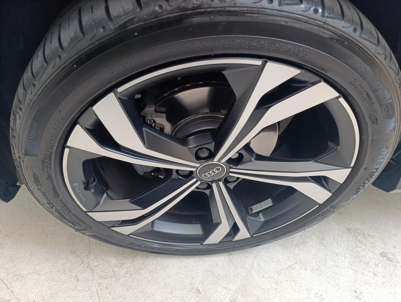 Audi Q3 35 1.5 TFSI S tronic Identity Black soli 36000 km