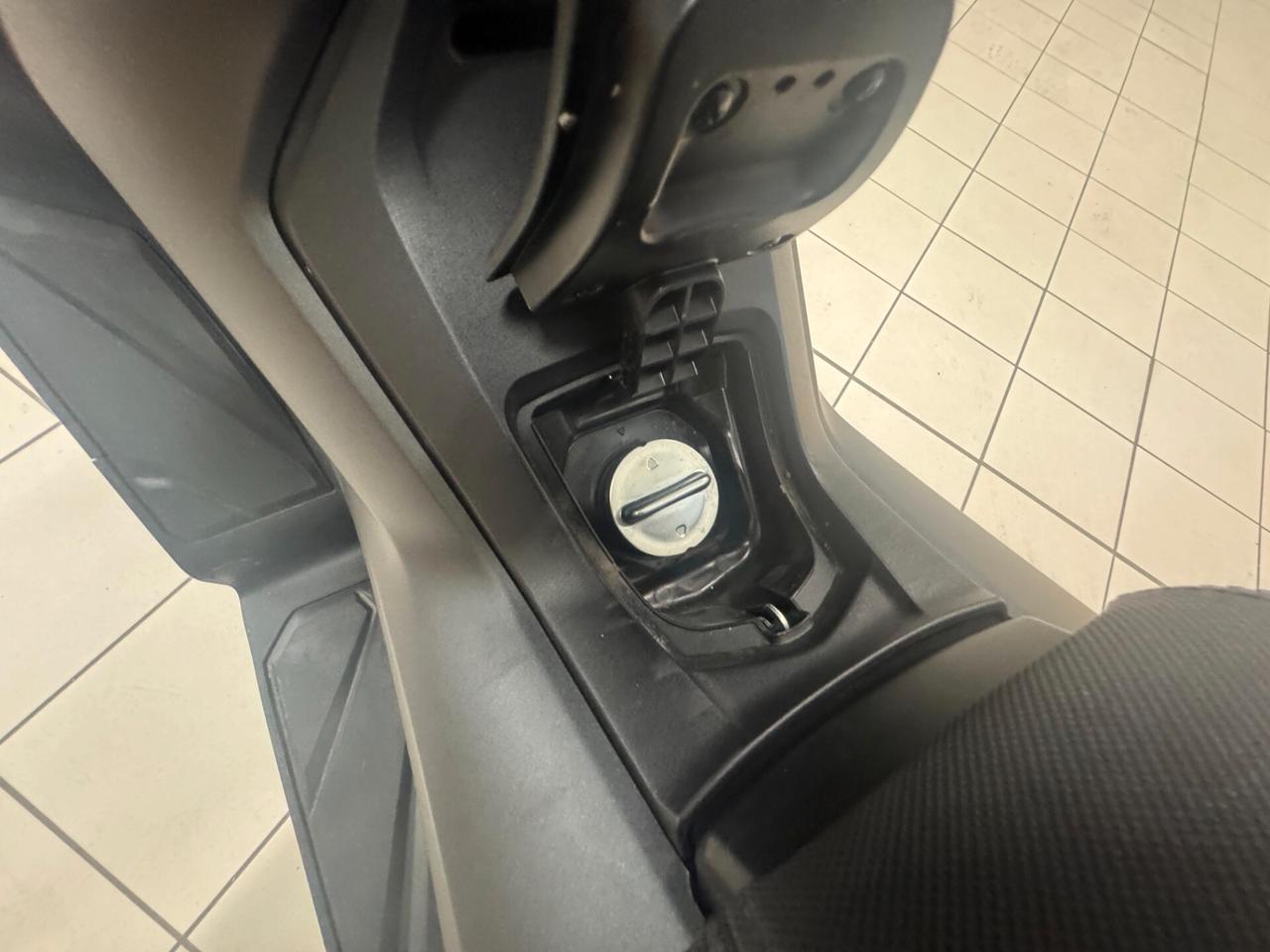 Honda Forza 350 GARANZIA HONDA FINO AL 01/2030