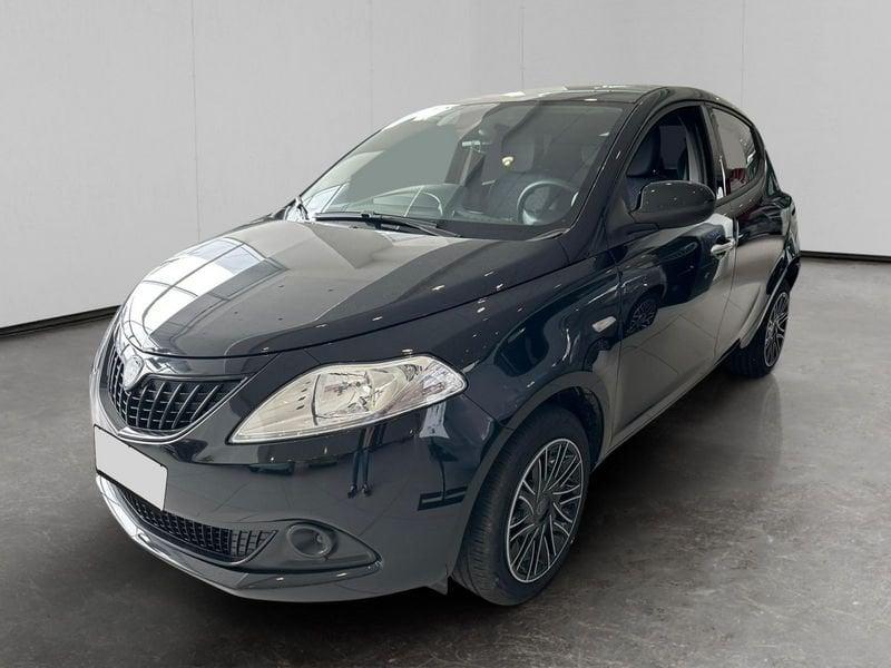 Lancia Ypsilon 1.0 firefly hybrid Oro s&s 70cv