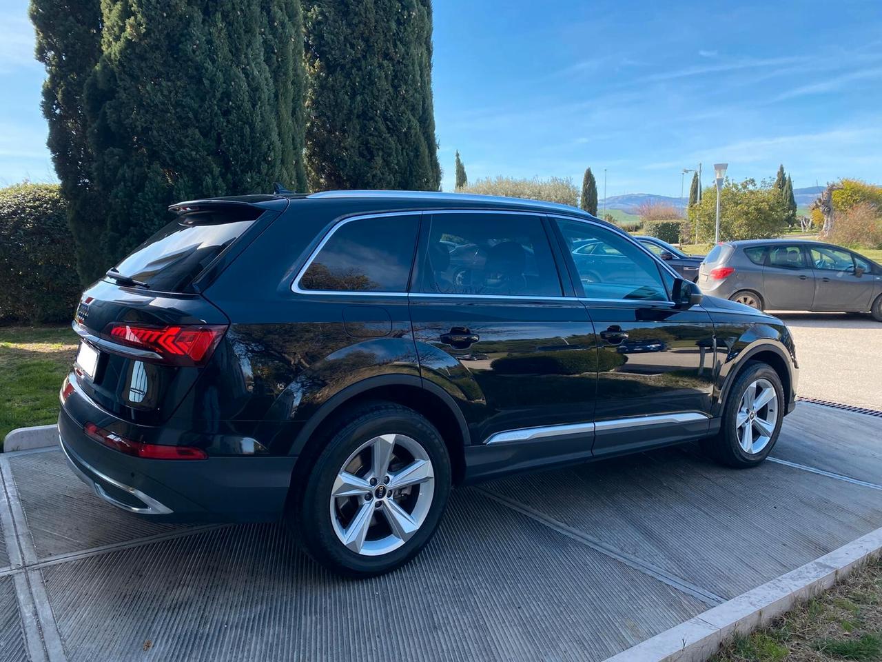 Audi Q7 50 TDI quattro tiptronic Business